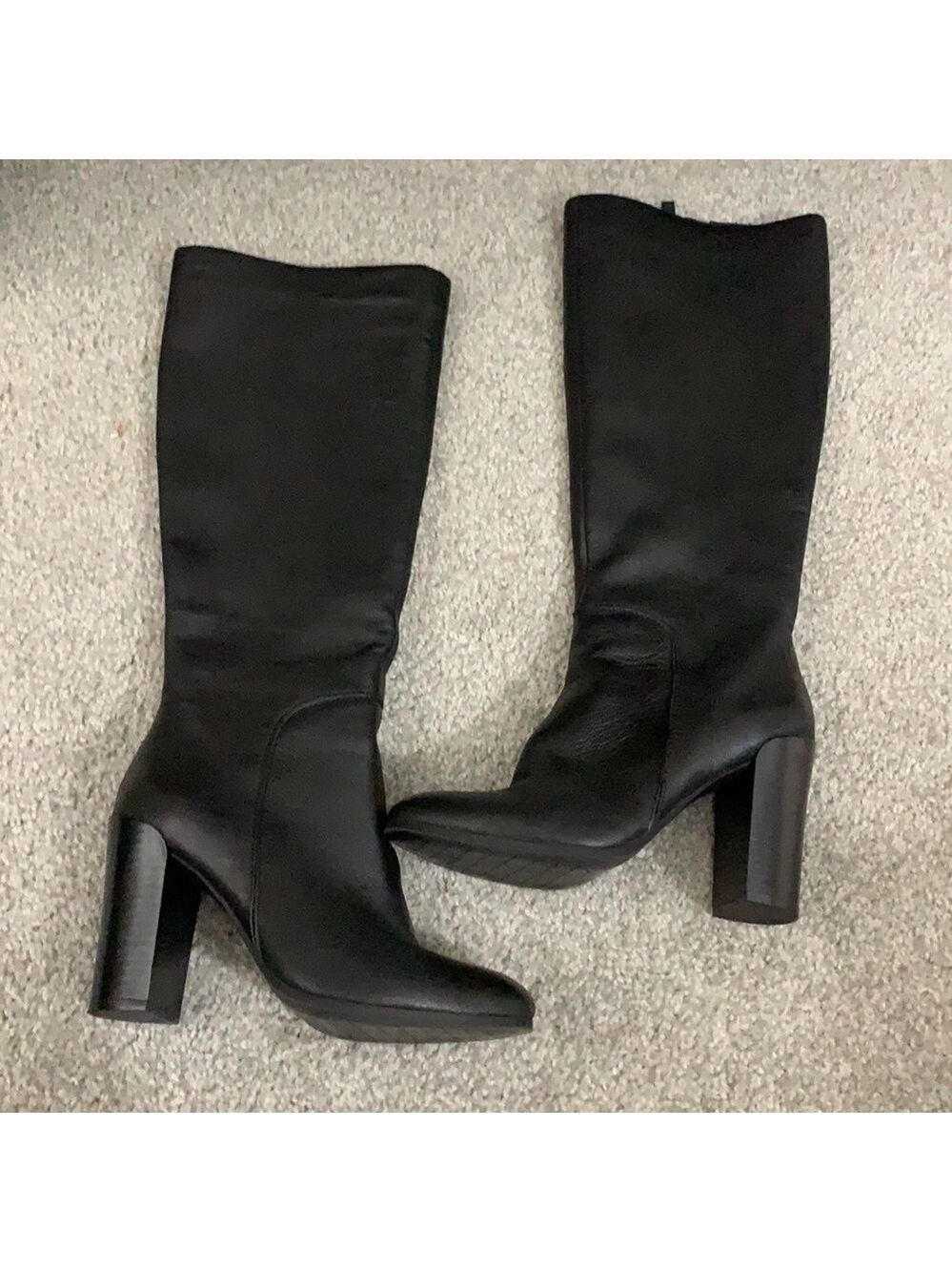 ⭐️ Kenneth Cole Leather Boots